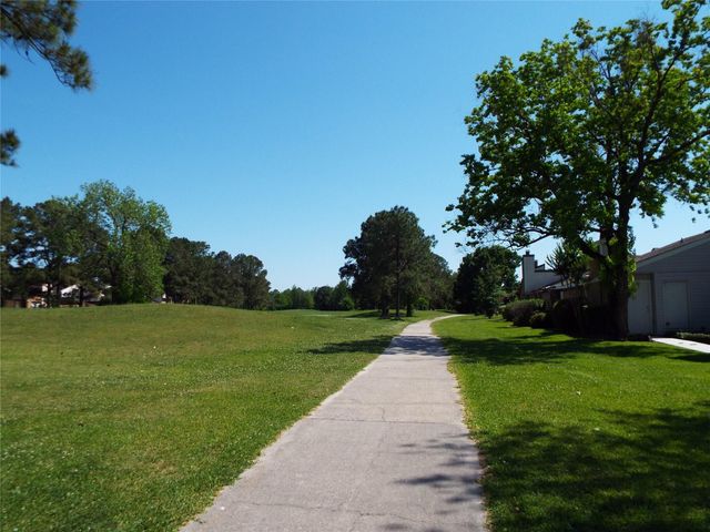 7846 Green Lawn Drive 7846, Houston, TX 77088