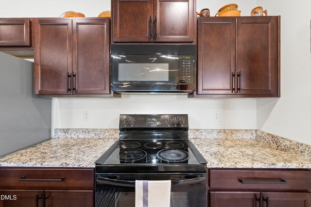 112 Napa Drive, Four Oaks, NC 27524