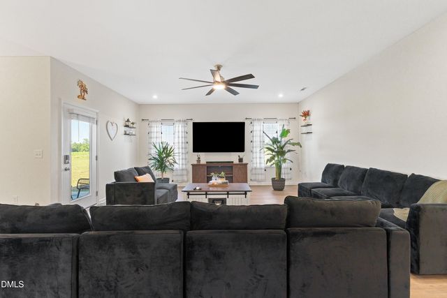 112 Napa Drive, Four Oaks, NC 27524