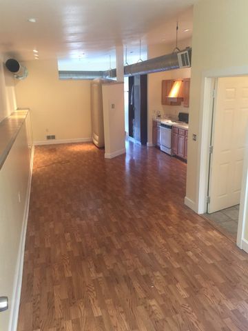 2622 Kingsland Ave, Oakland, CA 94619