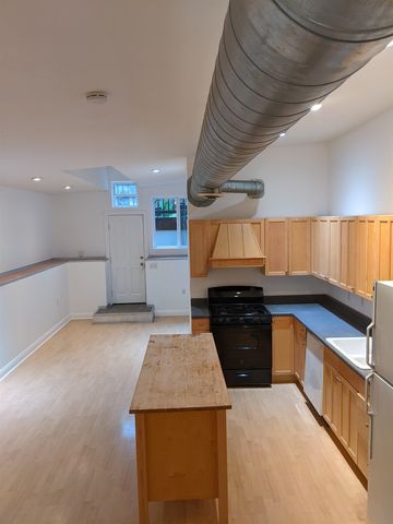 2622 Kingsland Ave, Oakland, CA 94619