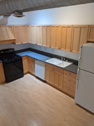 2622 Kingsland Ave, Oakland, CA 94619