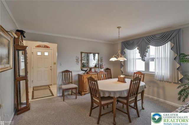 123 Boro Vu Drive, Northampton Boro, PA 18067