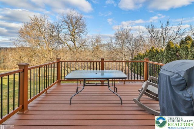 123 Boro Vu Drive, Northampton Boro, PA 18067