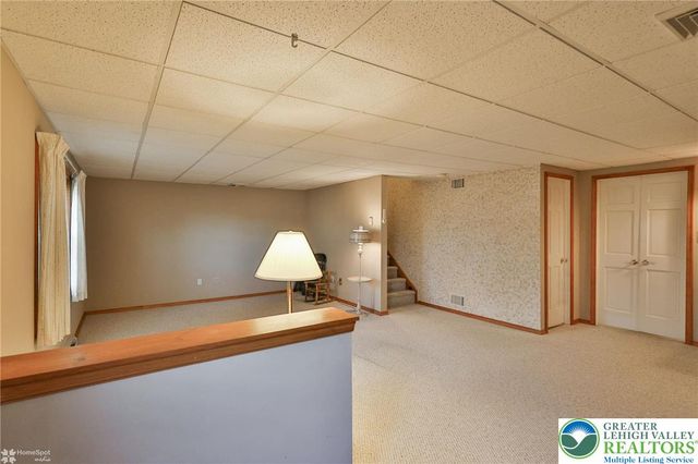 123 Boro Vu Drive, Northampton Boro, PA 18067