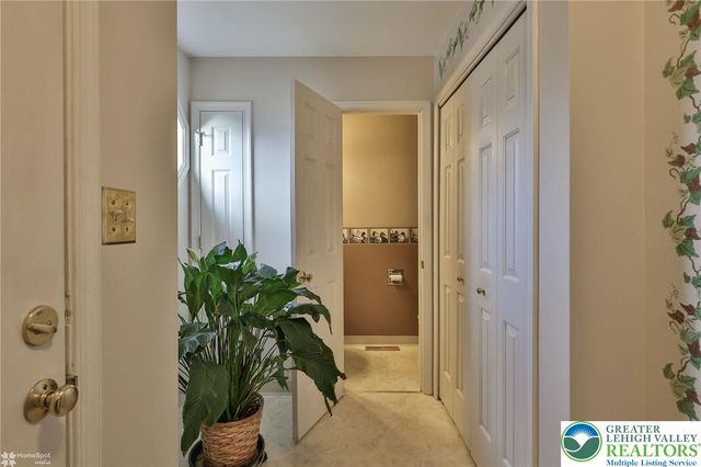 123 Boro Vu Drive, Northampton Boro, PA 18067