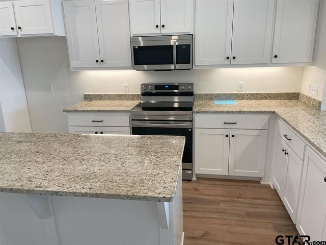 277 Oak Valley Dr., Gilmer, TX 75645