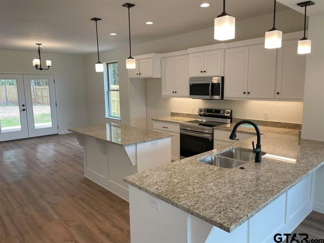 277 Oak Valley Dr., Gilmer, TX 75645