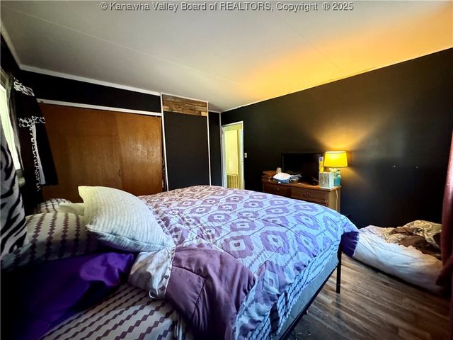 212 Monterey Drive, St Albans, WV 25177