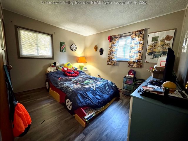 212 Monterey Drive, St Albans, WV 25177