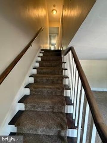 284 W STATE ST, Doylestown, PA 18901