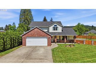 406 E VALLEY St, Yacolt, WA 98675