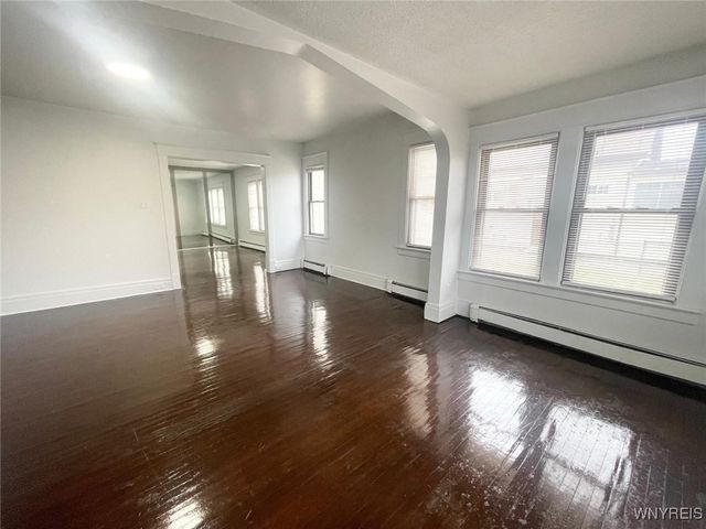 353 Warwick Avenue, Buffalo, NY 14215