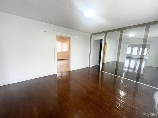 353 Warwick Avenue, Buffalo, NY 14215