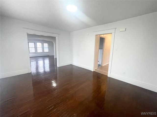 353 Warwick Avenue, Buffalo, NY 14215