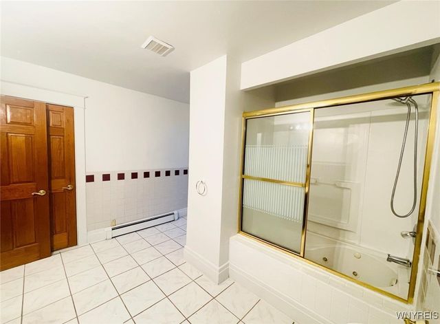 353 Warwick Avenue, Buffalo, NY 14215