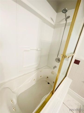 353 Warwick Avenue, Buffalo, NY 14215