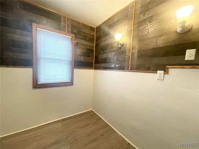 353 Warwick Avenue, Buffalo, NY 14215