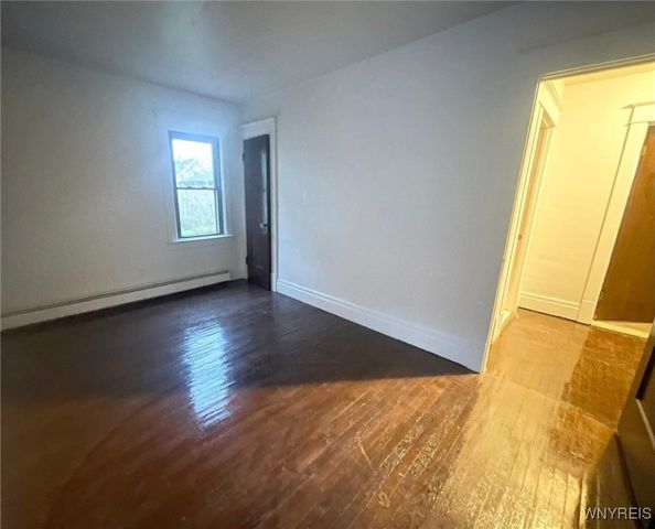 353 Warwick Avenue, Buffalo, NY 14215