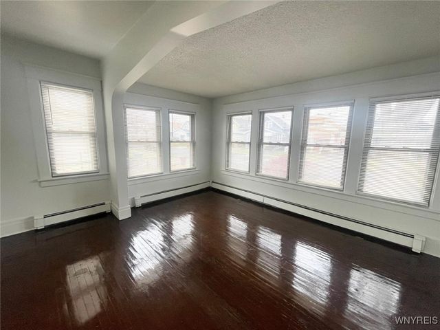 353 Warwick Avenue, Buffalo, NY 14215