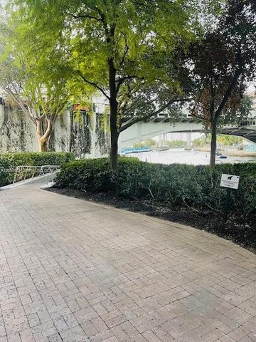 185 SW 7th Street 1605, Miami, FL 33130