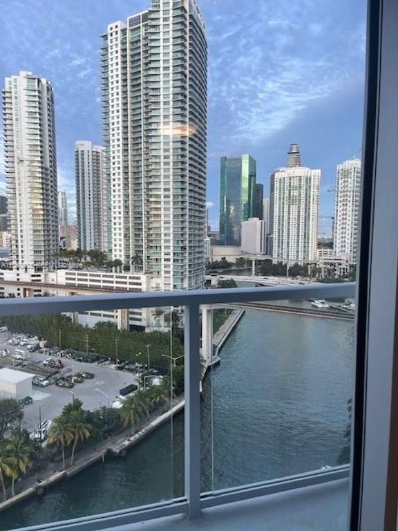 185 SW 7th Street 1605, Miami, FL 33130