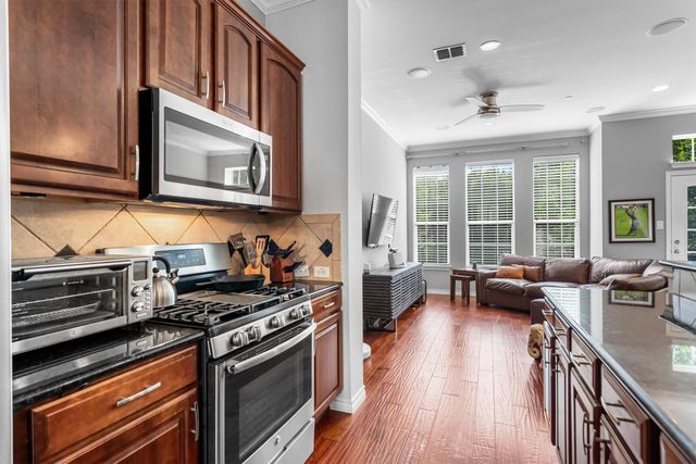 15743 Spectrum Drive 88, Addison, TX 75001