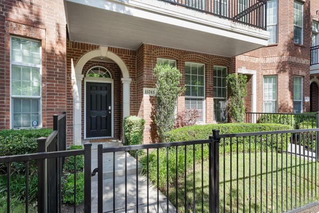 15743 Spectrum Drive 88, Addison, TX 75001