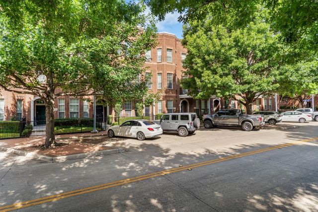 15743 Spectrum Drive 88, Addison, TX 75001