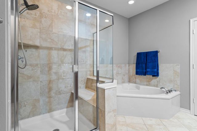 15743 Spectrum Drive 88, Addison, TX 75001