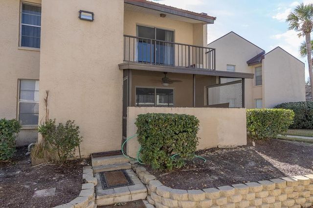 100 E KENTUCKY AVENUE H6, Deland, FL 32724