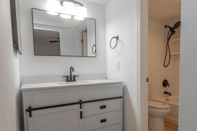 100 E KENTUCKY AVENUE H6, Deland, FL 32724