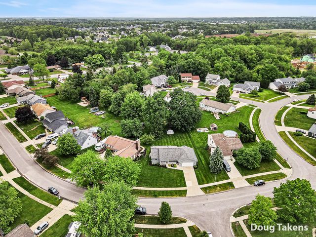 8510 Woodruff Drive SW, Byron Center, MI 49315