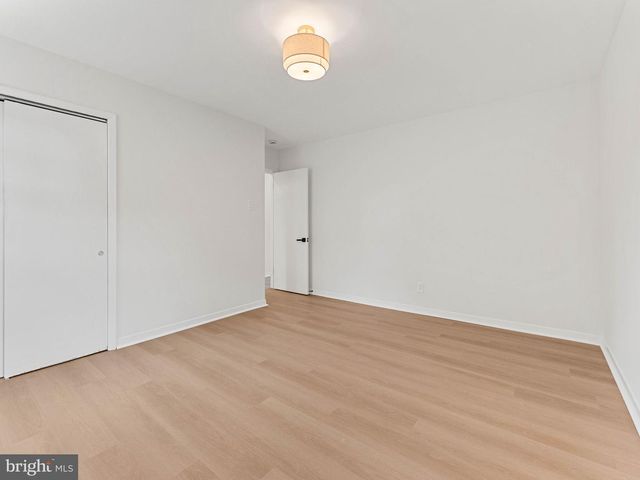 335 MYRTLE AVE, Woodbury, NJ 08096