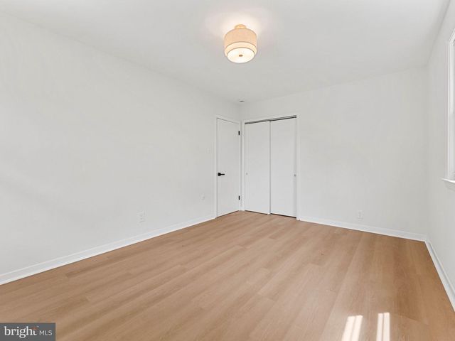 335 MYRTLE AVE, Woodbury, NJ 08096