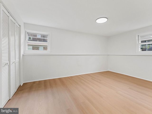 335 MYRTLE AVE, Woodbury, NJ 08096