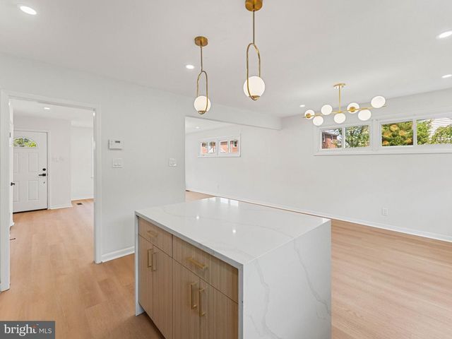 335 MYRTLE AVE, Woodbury, NJ 08096