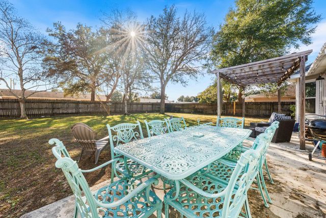 7867 Pleasant Oak Avenue, Navarre, FL 32566