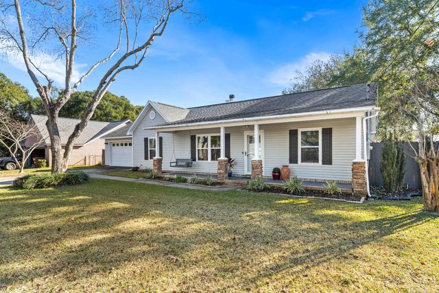 7867 Pleasant Oak Avenue, Navarre, FL 32566