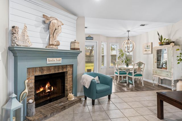 7867 Pleasant Oak Avenue, Navarre, FL 32566