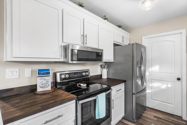 7867 Pleasant Oak Avenue, Navarre, FL 32566