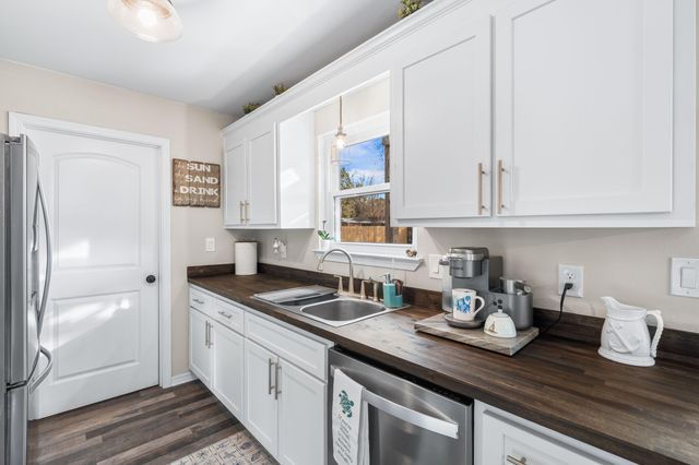 7867 Pleasant Oak Avenue, Navarre, FL 32566