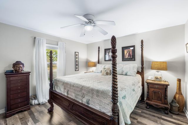 7867 Pleasant Oak Avenue, Navarre, FL 32566