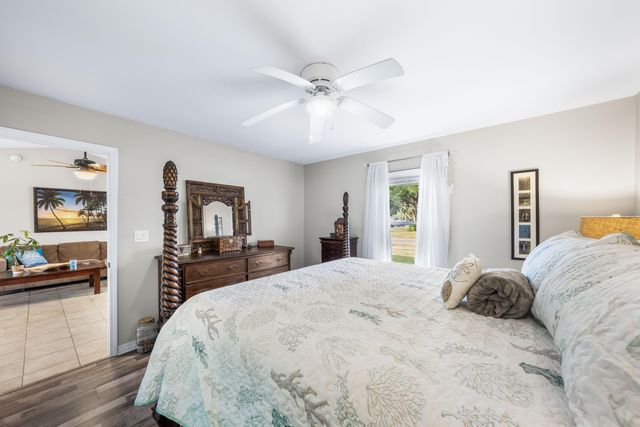 7867 Pleasant Oak Avenue, Navarre, FL 32566