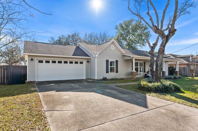 7867 Pleasant Oak Avenue, Navarre, FL 32566