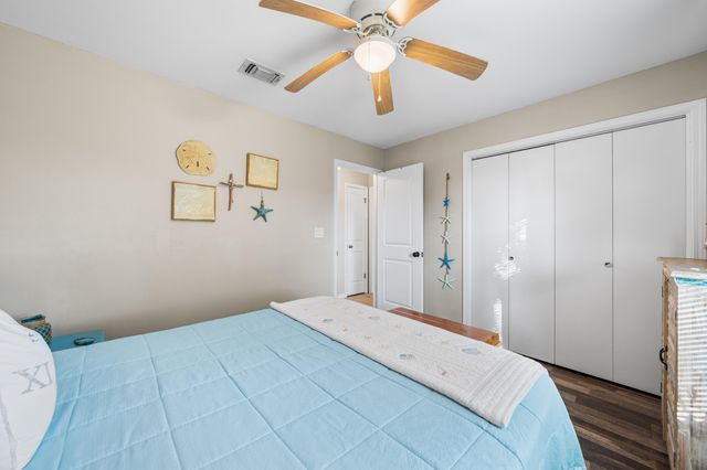 7867 Pleasant Oak Avenue, Navarre, FL 32566