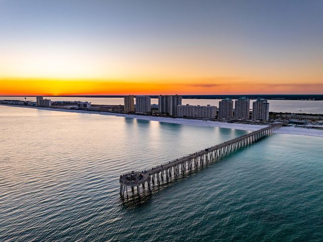 7867 Pleasant Oak Avenue, Navarre, FL 32566