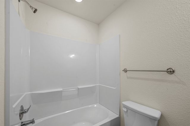 105 SE 4th Street 2, Bonham, TX 75144