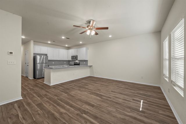 105 SE 4th Street 2, Bonham, TX 75144