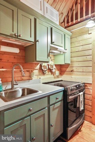 333 ROUSE MOUNTAIN RD, Great Cacapon, WV 25422